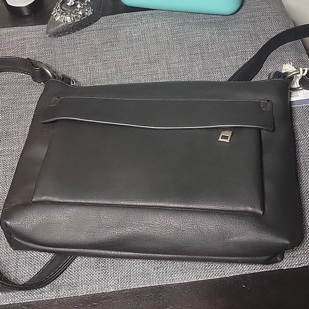 NWT Black  Crossbody - Picture 2 of 11